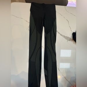 Mapped out high rise tight